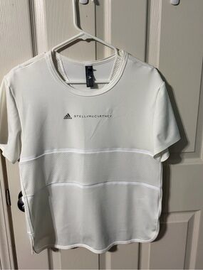 Stella McCartney Women’s Short Sleeve Shirt Size Small. In Excellent Condition.
